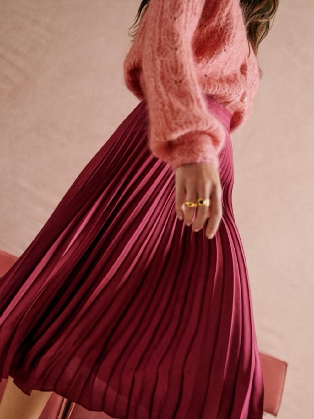 SEZANE Pleated Midi Skirt in Berry